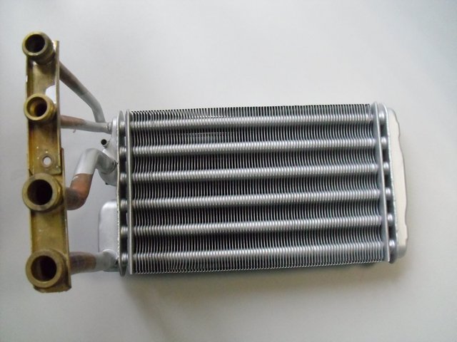  U022/U024/U042/U044/U052/U054-24K/Gaz 4000 W